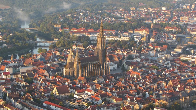 Stadt mit U - Bild von Ulm