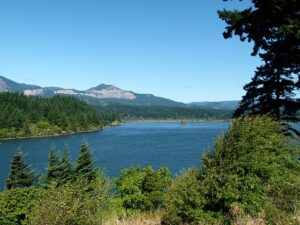 Fluss mit C: der Columbia River