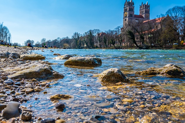 Fluss mit I: die Isar